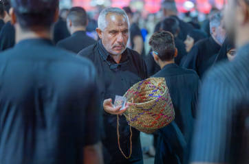 The continuous movement of pilgrims toward Karbala