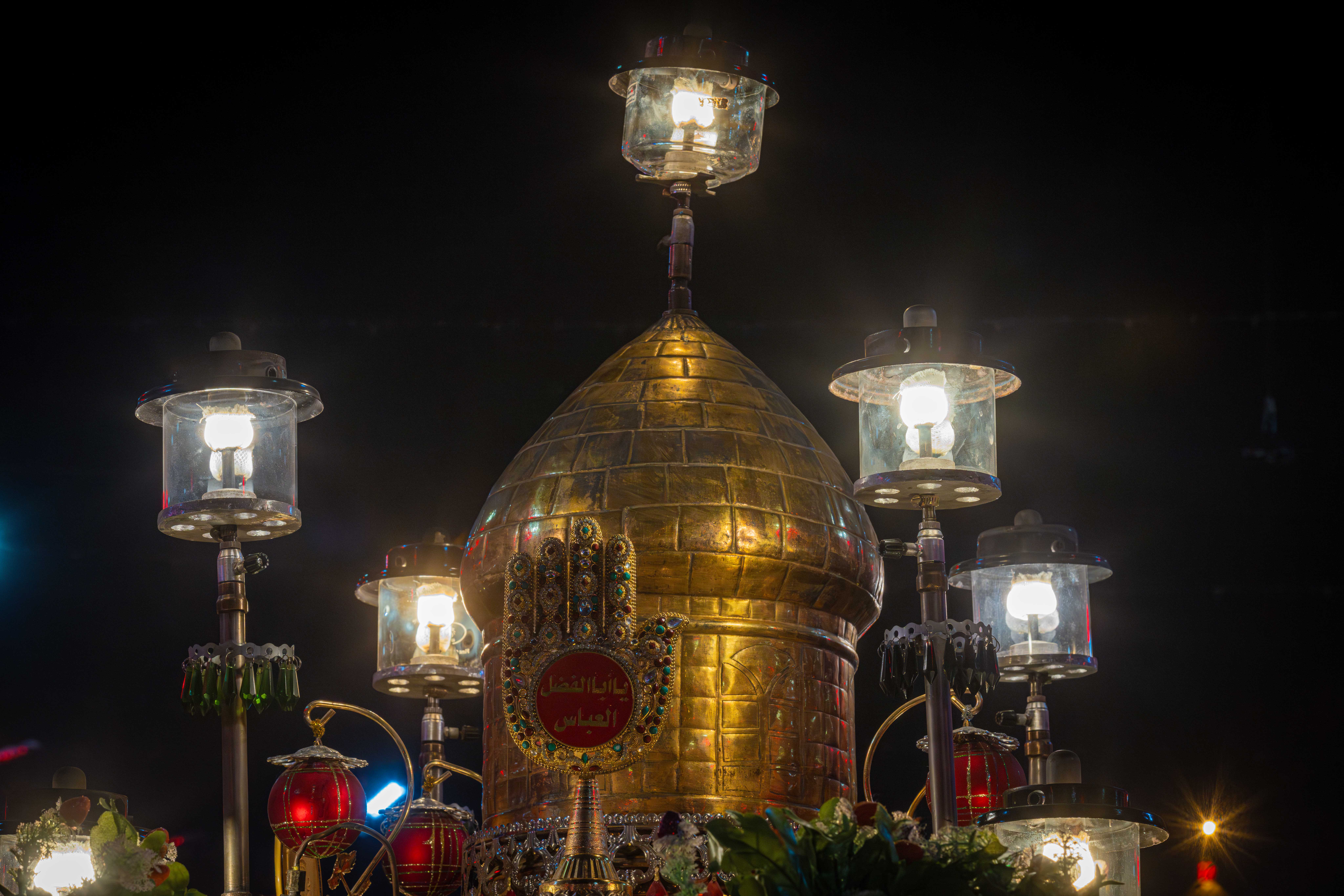 أيَّ صباحٍ هذا الذي تُغتال فيه الشمس ؟