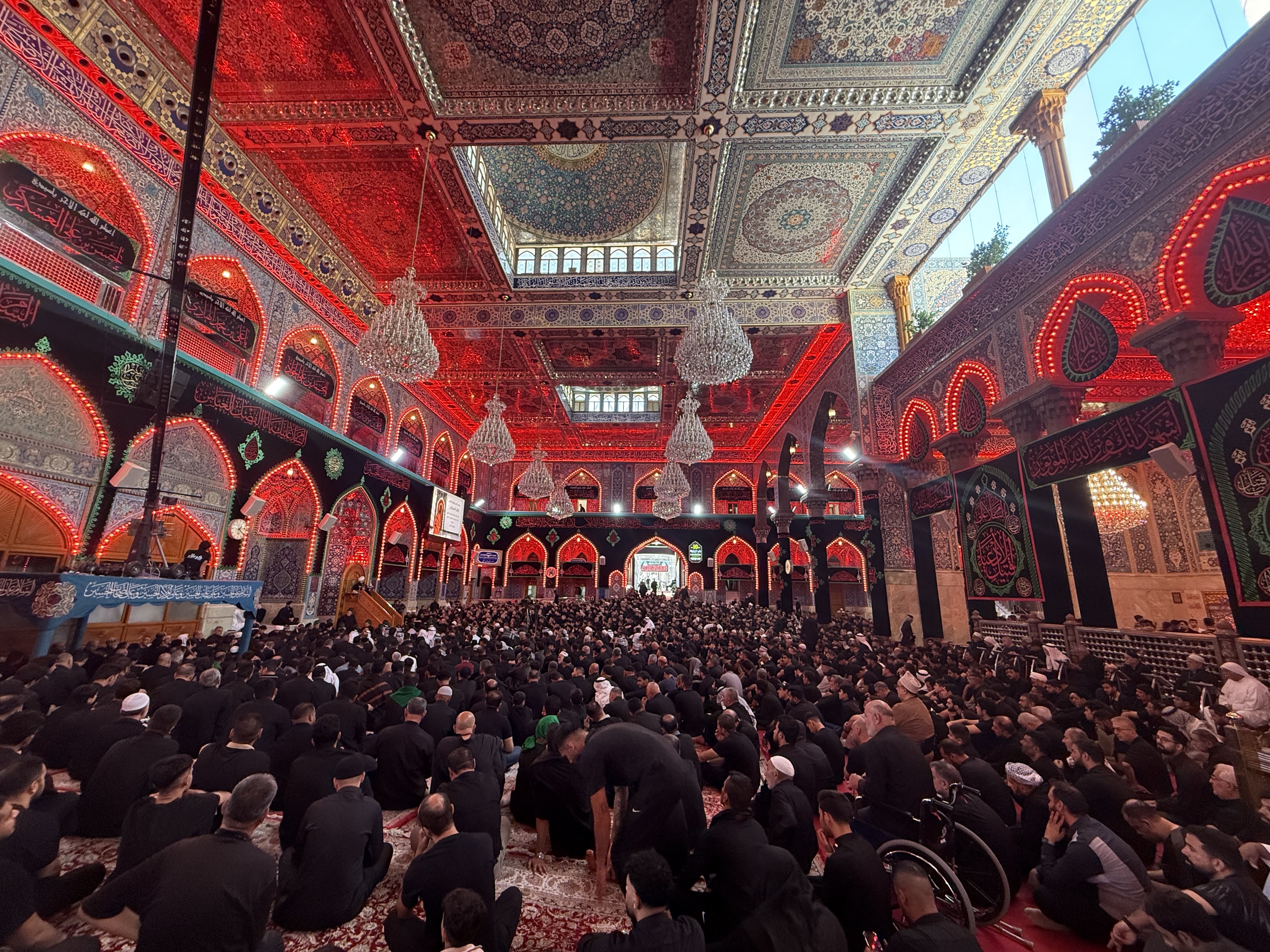 عن ماذا يبحث الشيعة في زيارة الأربعين؟