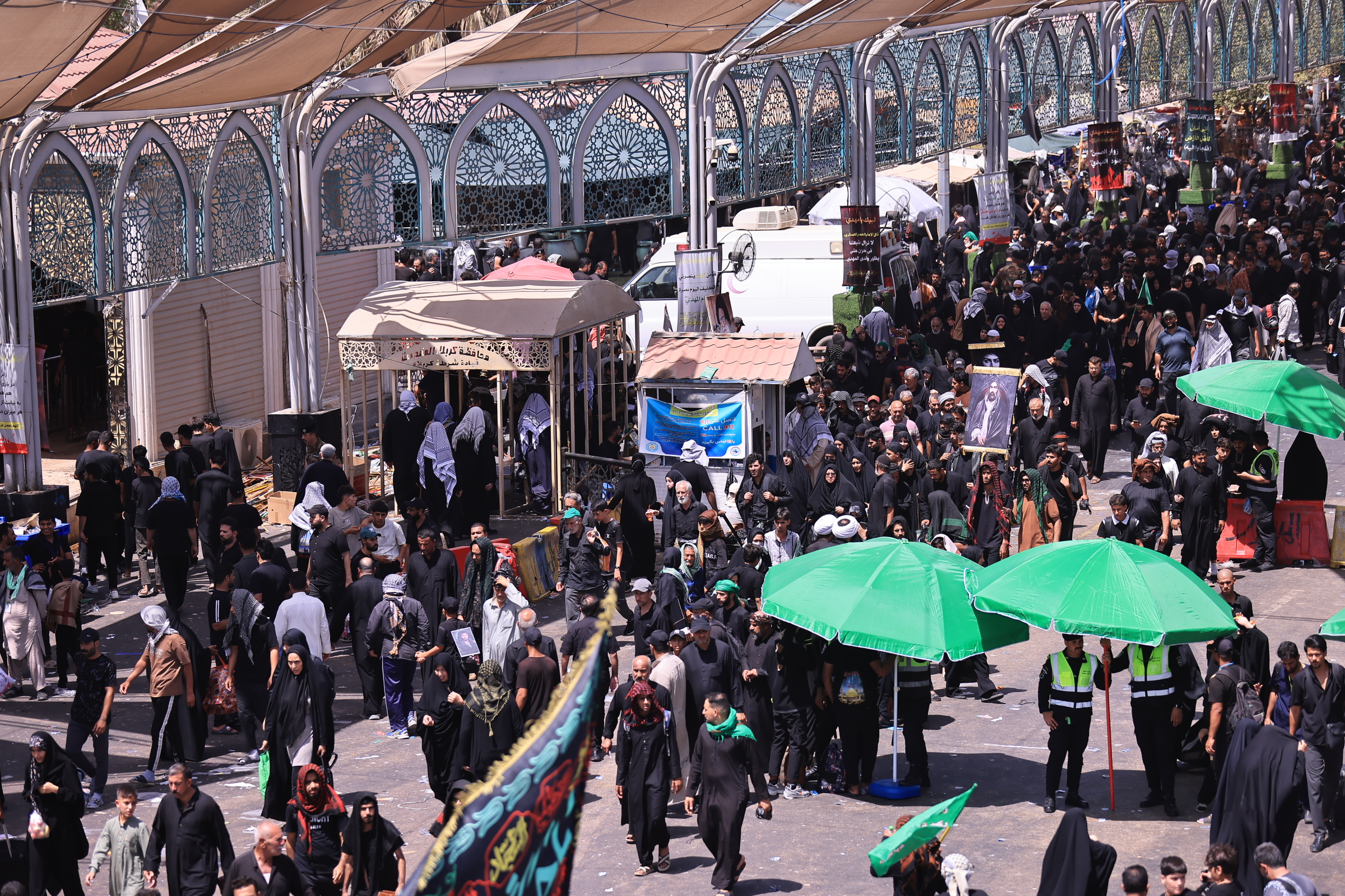 المشي الى كربلاء يثير روح المنافسة